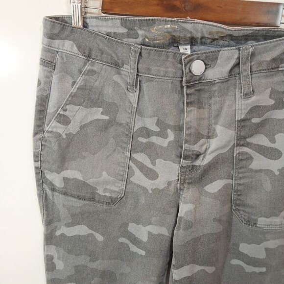 Seven Utility Camo Jeans - Picture 8 of 8